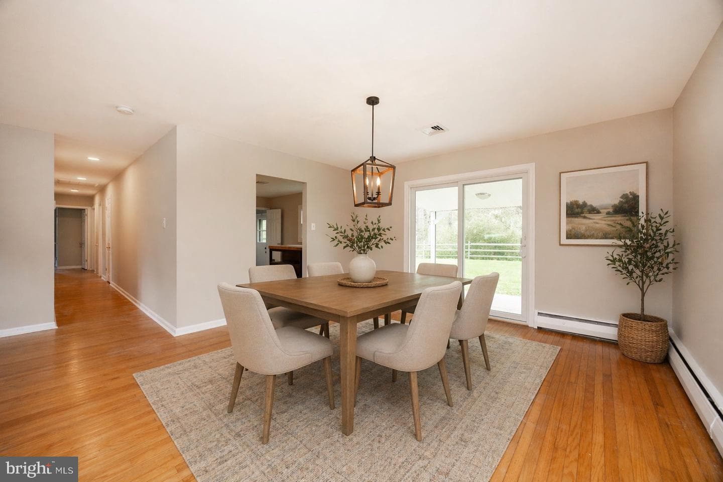 560 Norwood Road photo 6