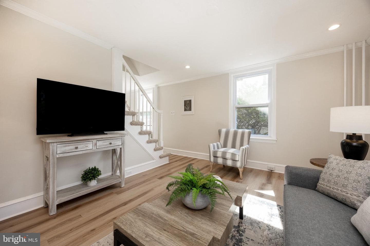 150 Viaduct Avenue photo 6