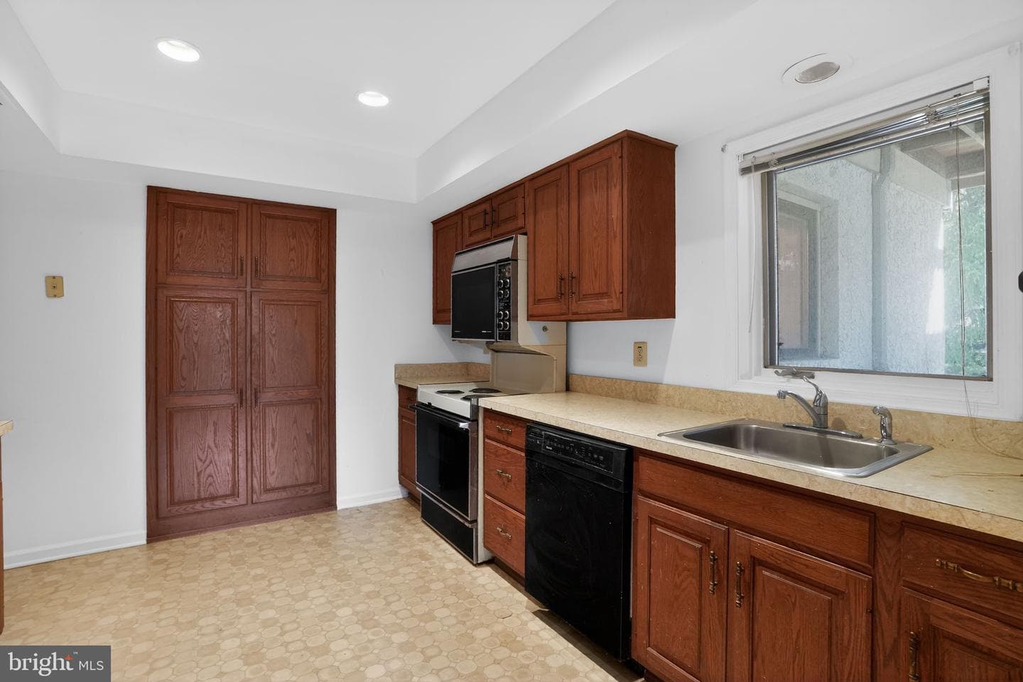 803 Jefferson Way #803 photo 16