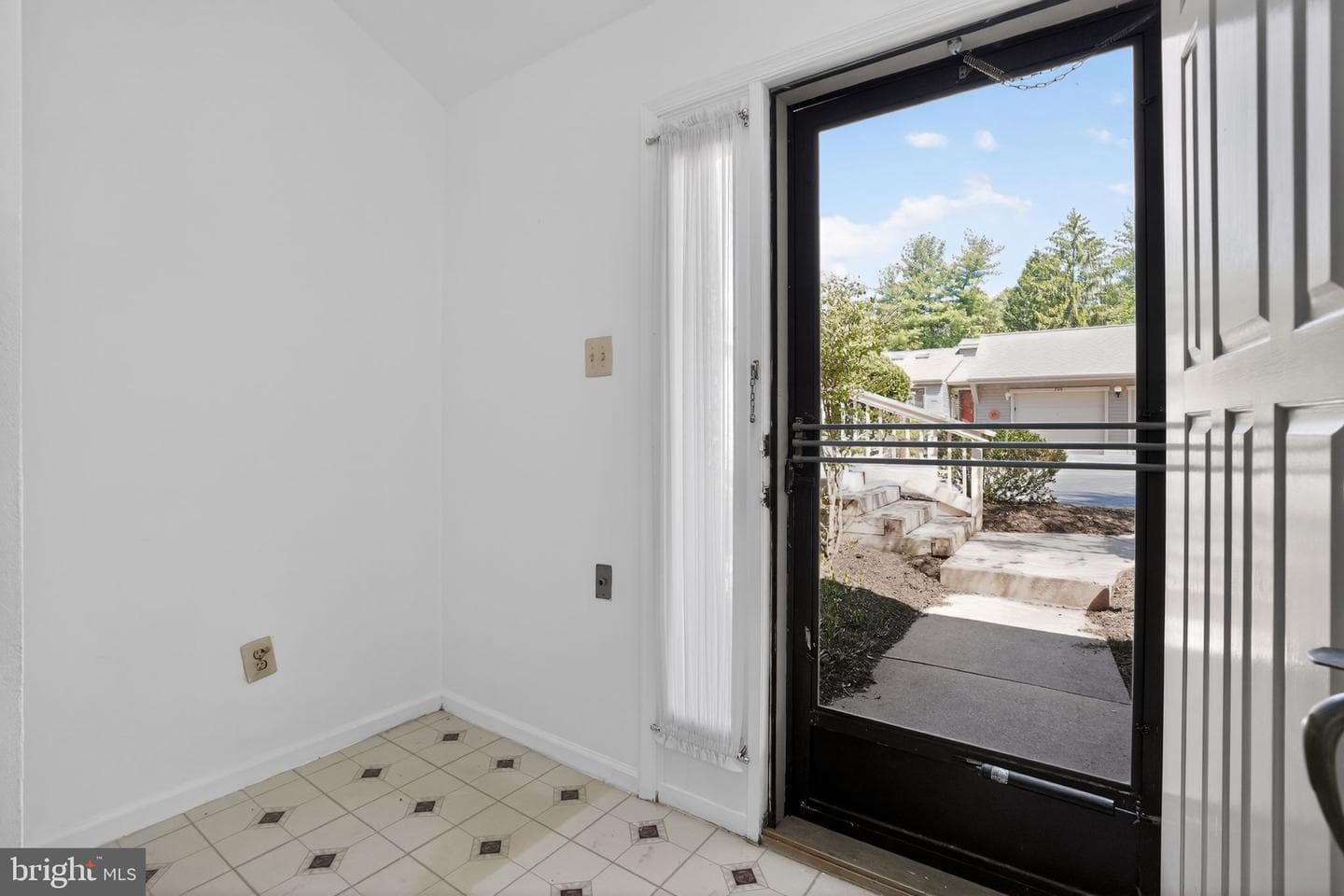803 Jefferson Way #803 photo 3