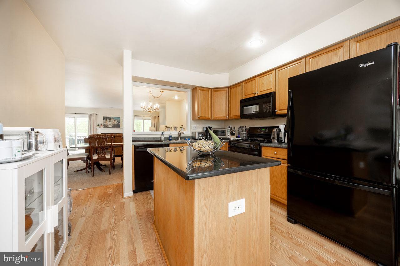 32 Cabot Court photo 11