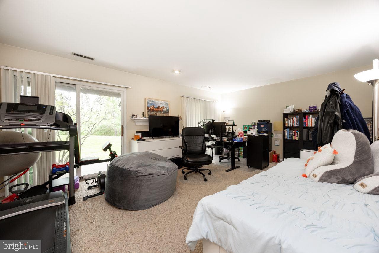 32 Cabot Court photo 27