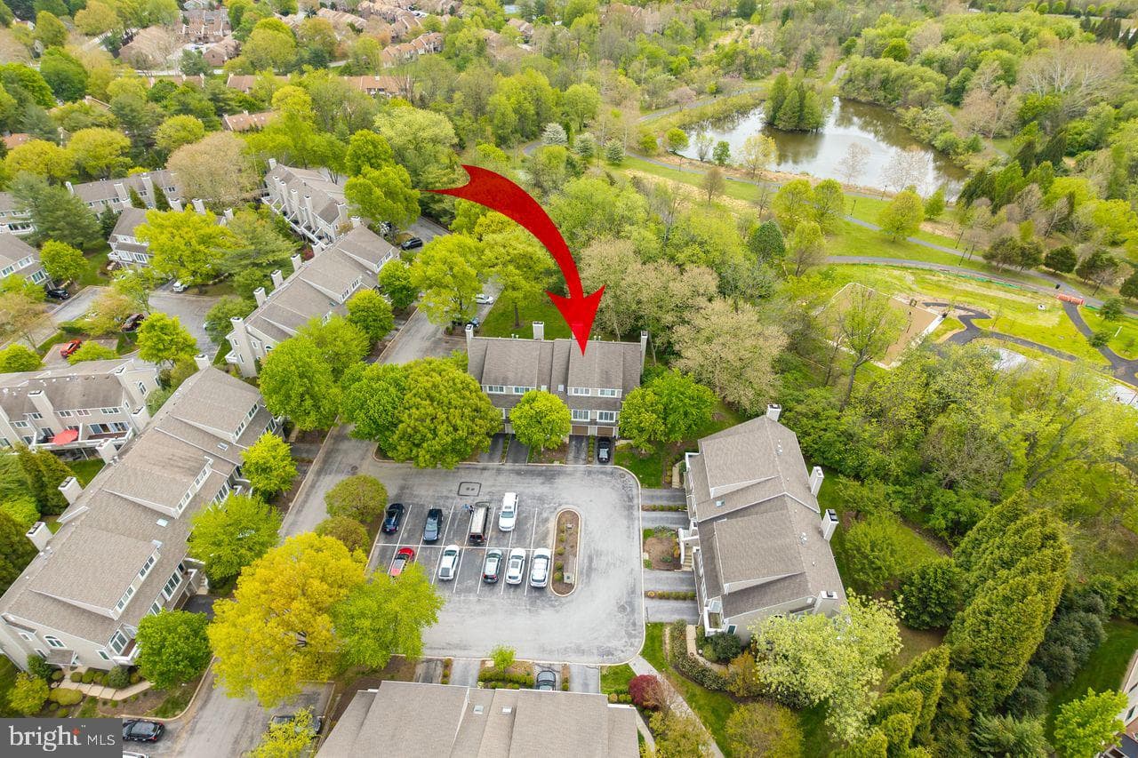 32 Cabot Court photo 32