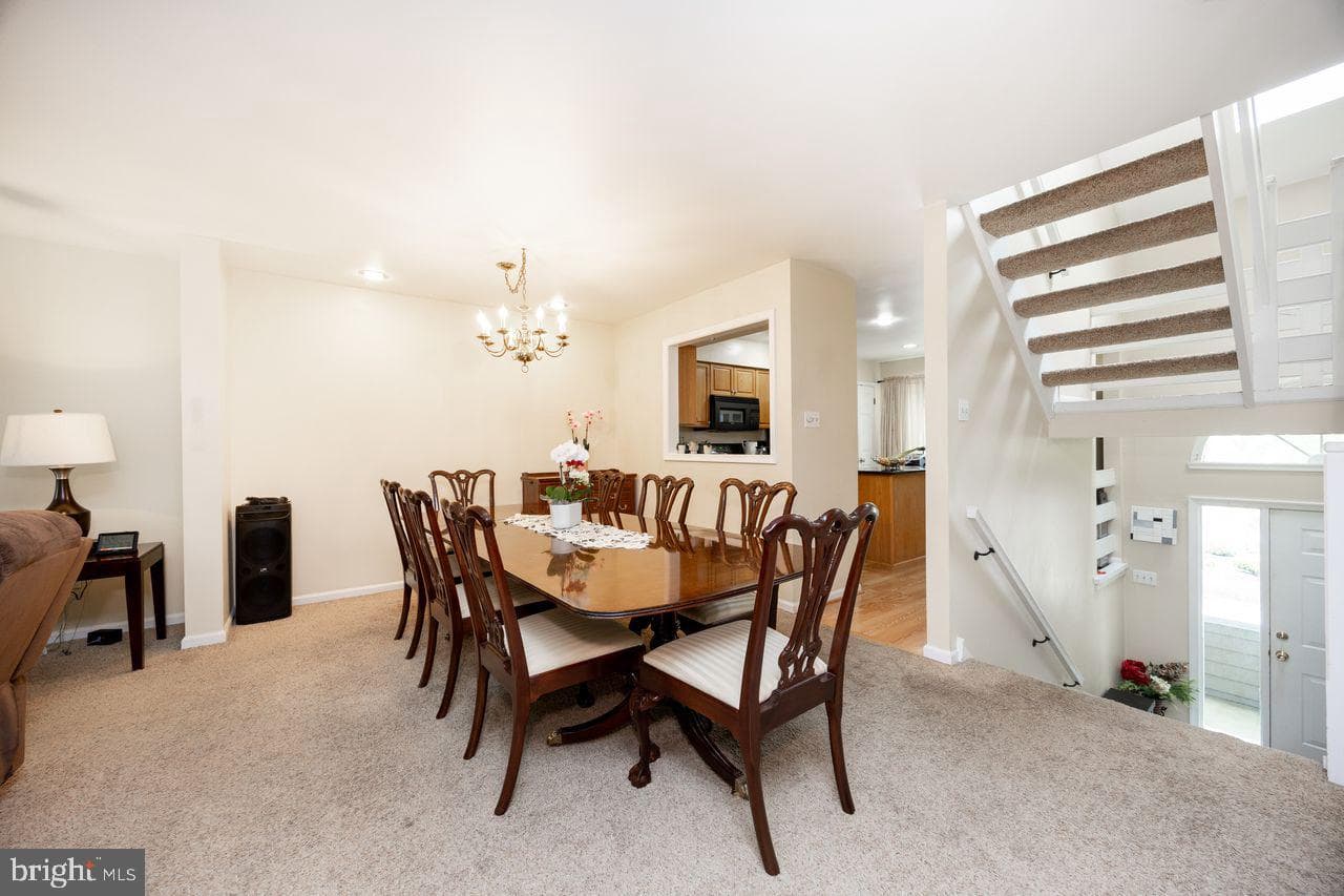 32 Cabot Court photo 8