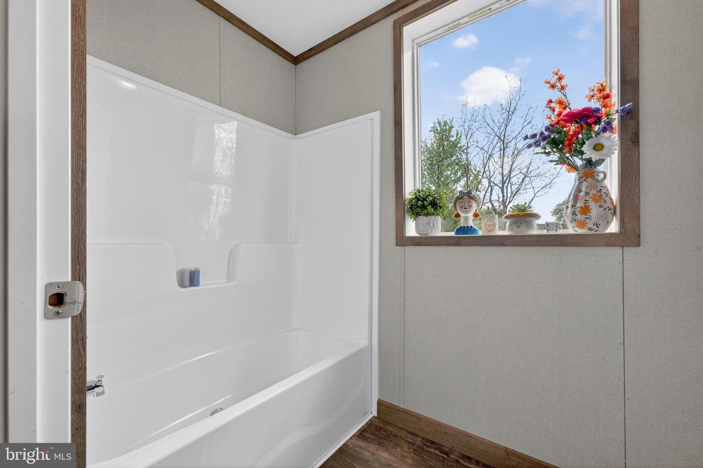 3852 Upper Valley Road photo 5
