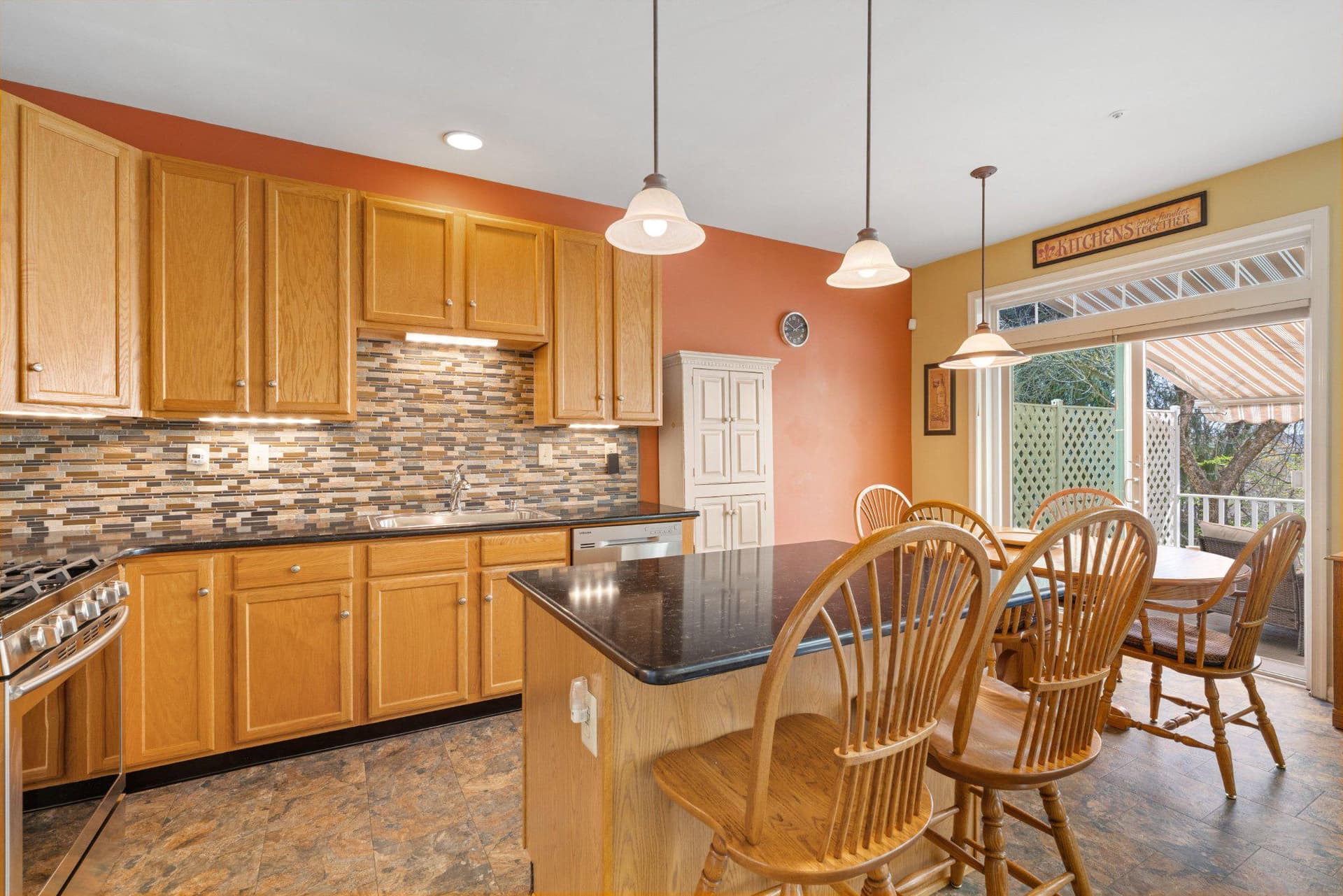 136 Sunnyhill Drive photo 6