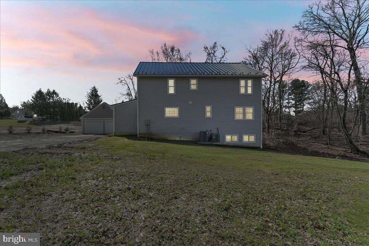 244 W Summit Avenue photo 42