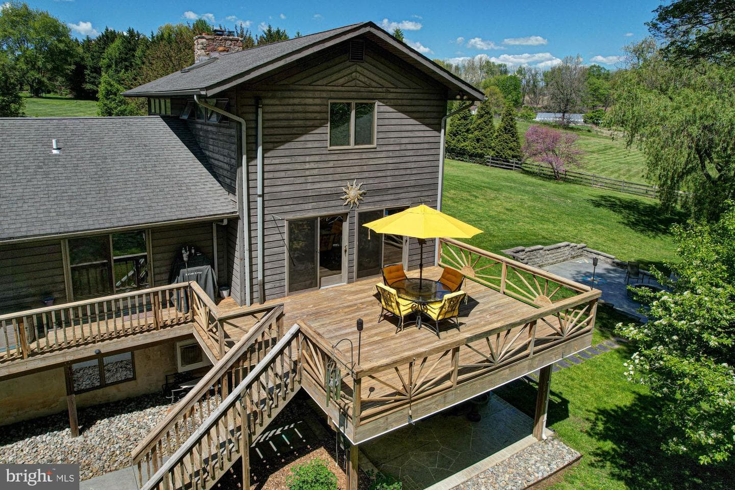199 Sunnyside Road photo 68