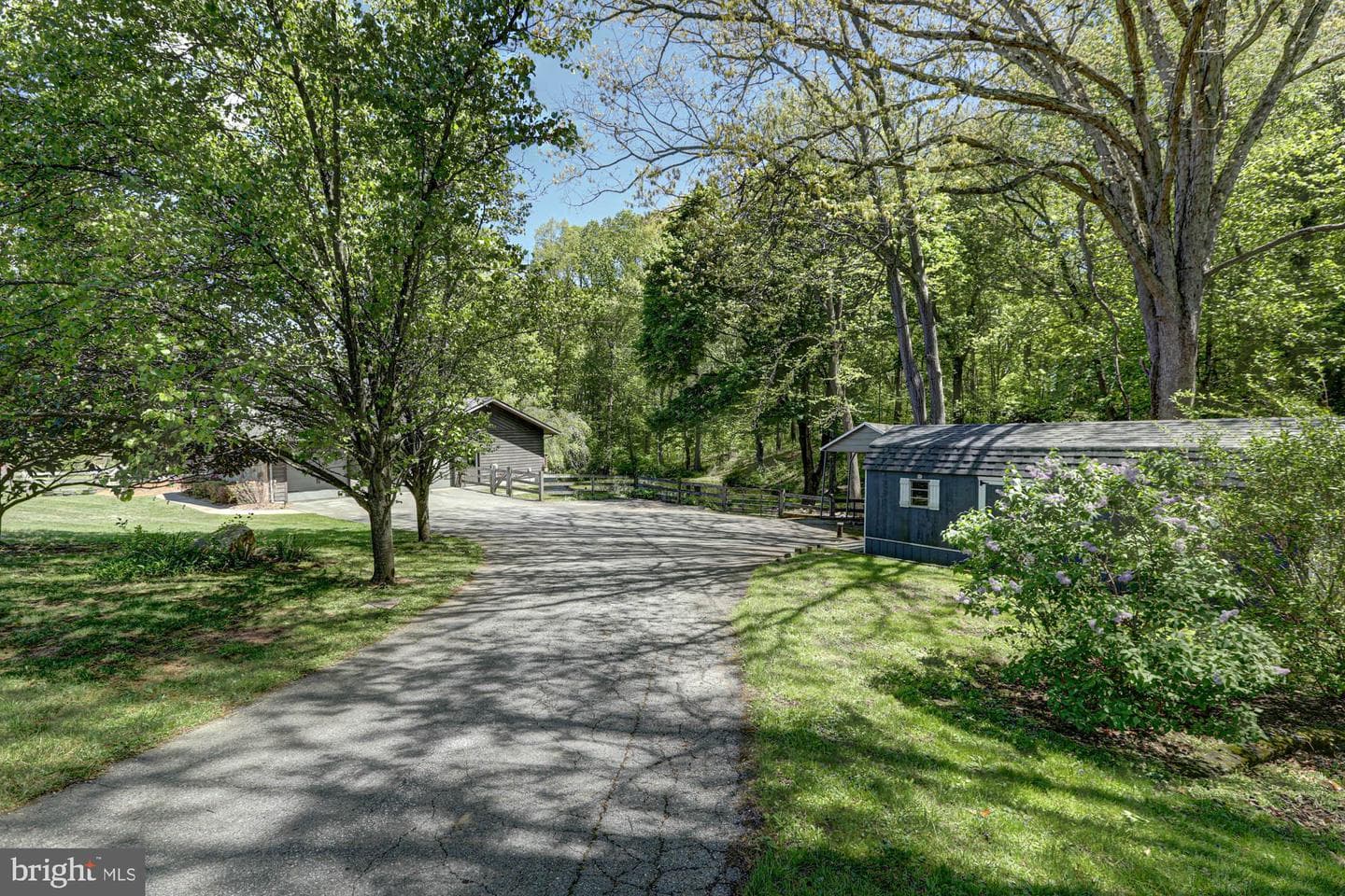 199 Sunnyside Road photo 70