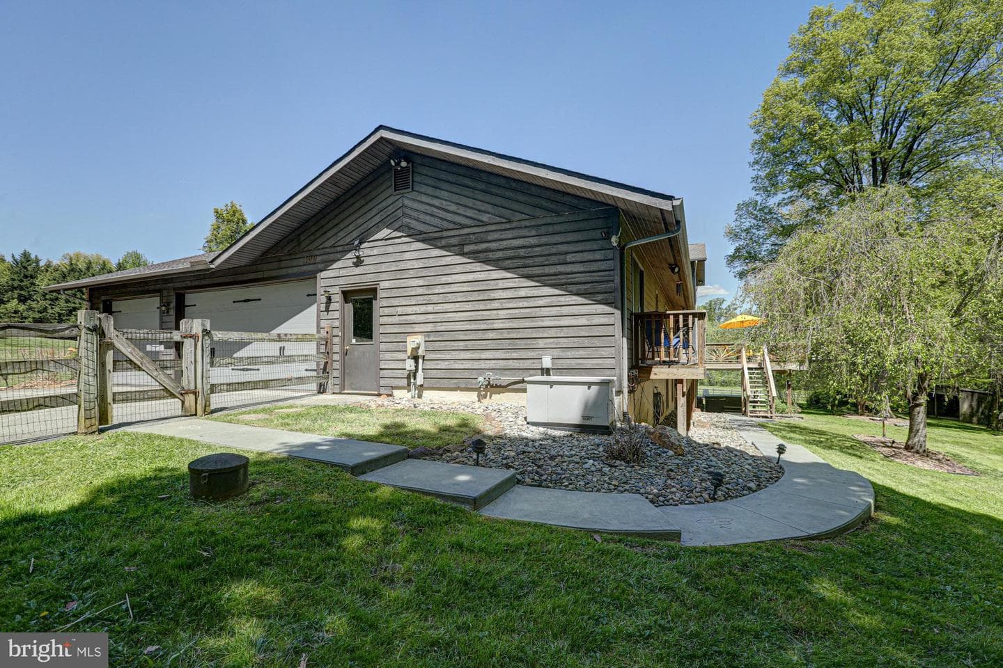 199 Sunnyside Road photo 79