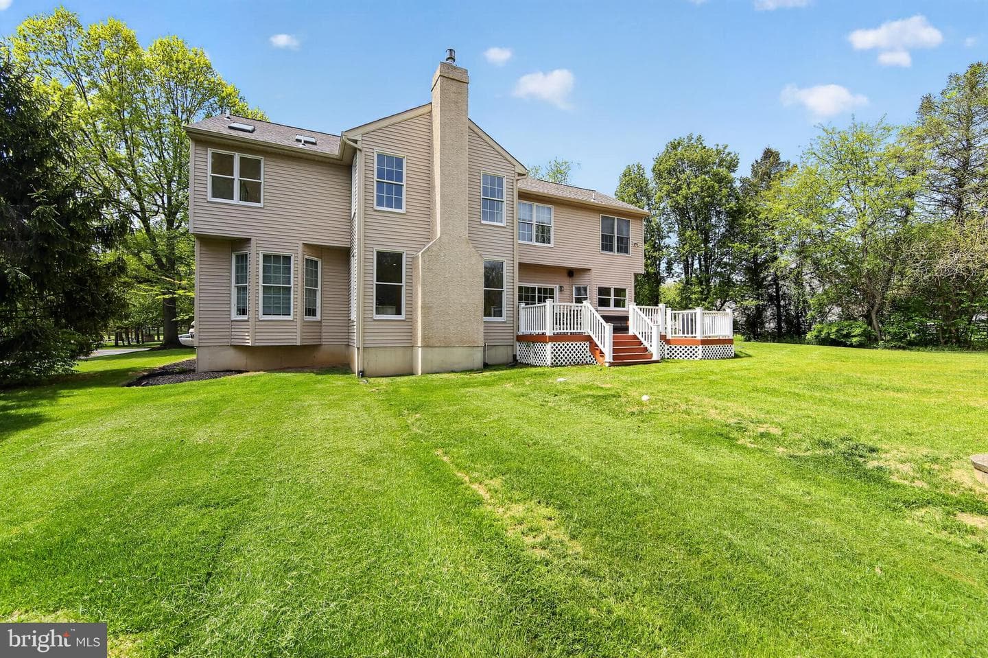 103 N Iroquois Lane photo 6