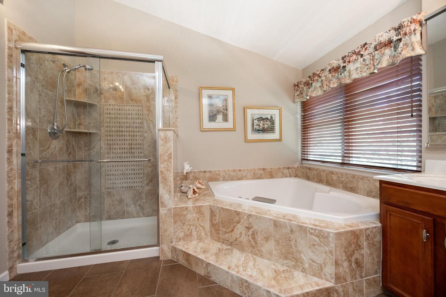 1345 Wooded Knolls photo 24