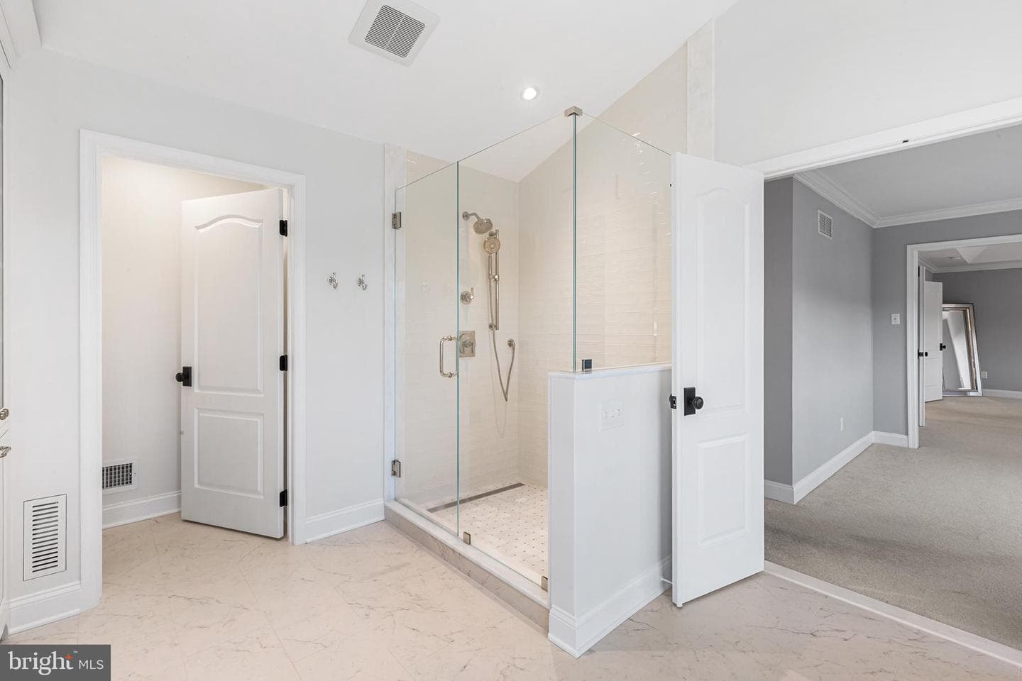 327 Twin Pond Drive photo 19