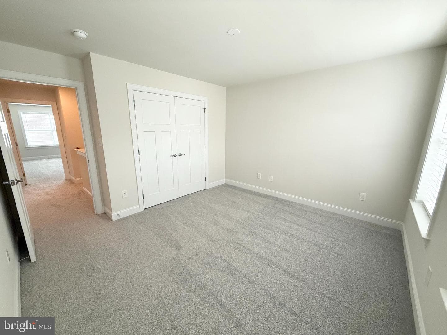 604 Albion Place photo 15