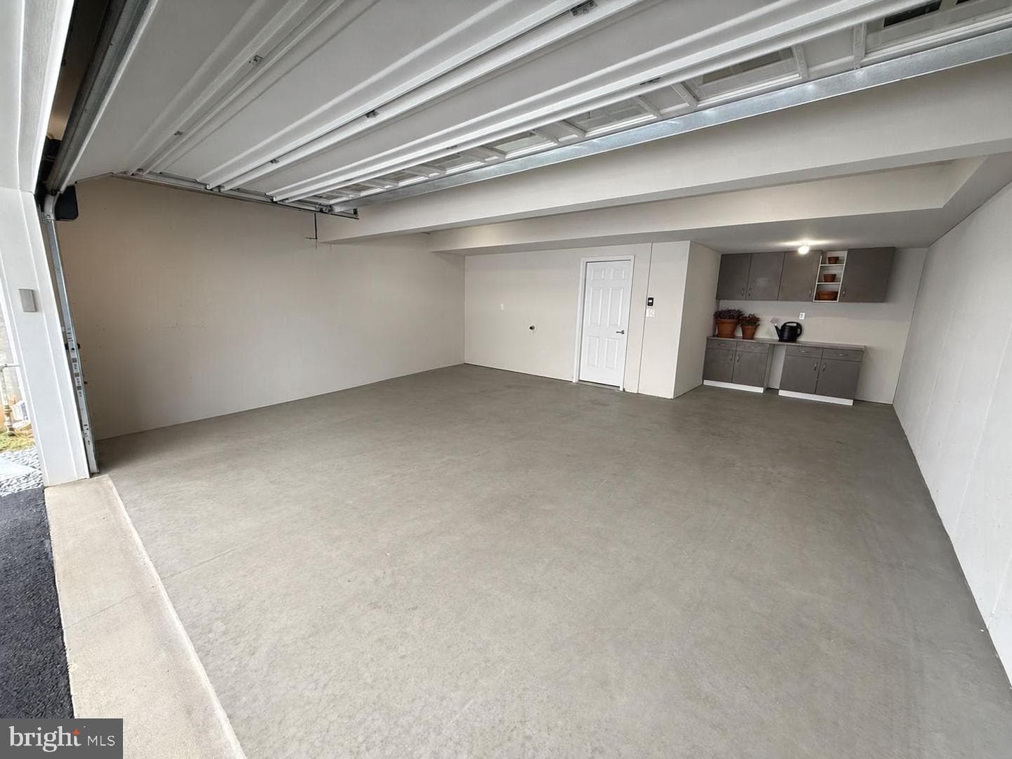 604 Albion Place photo 20