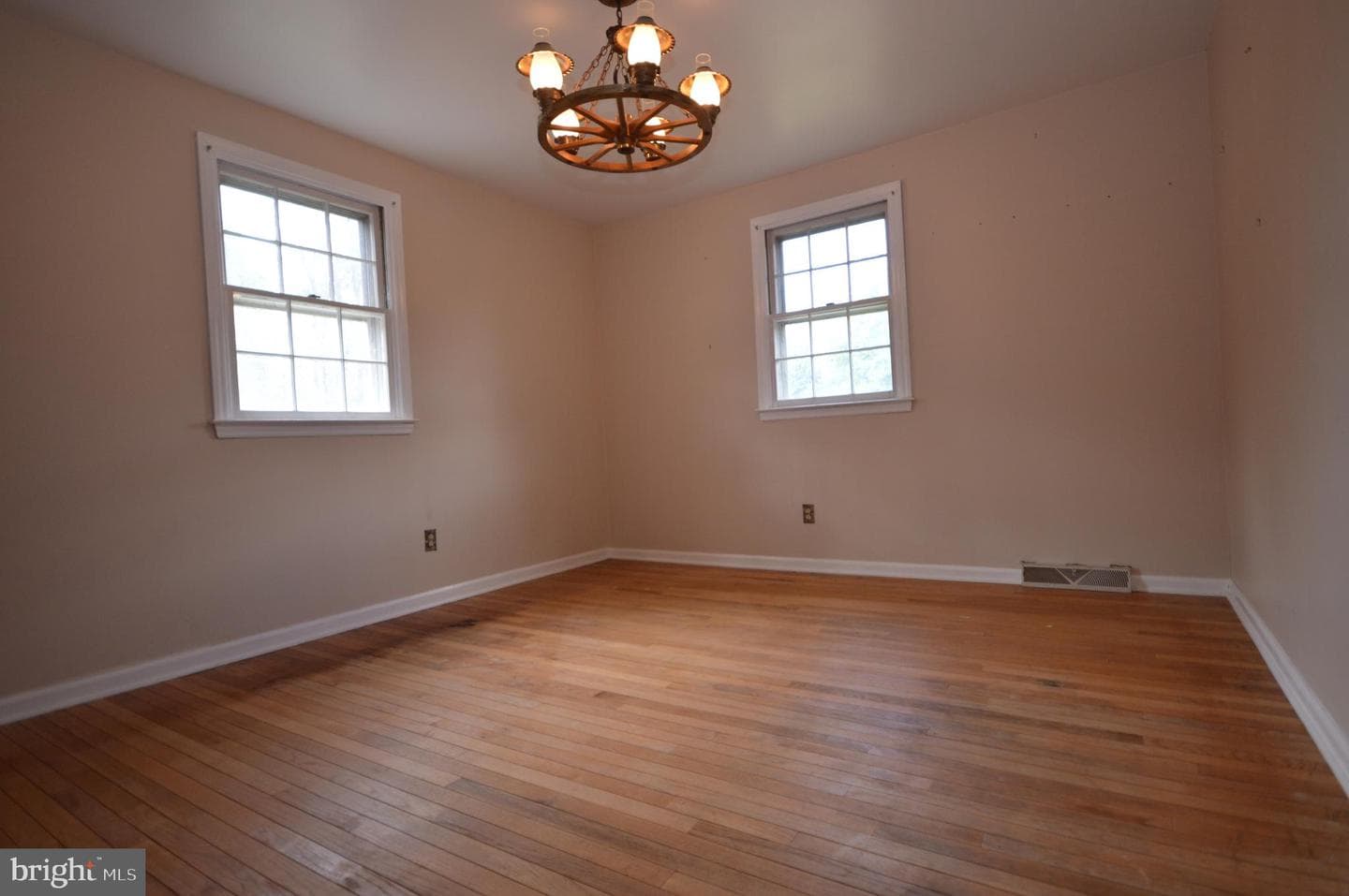 749 Street Road photo 34