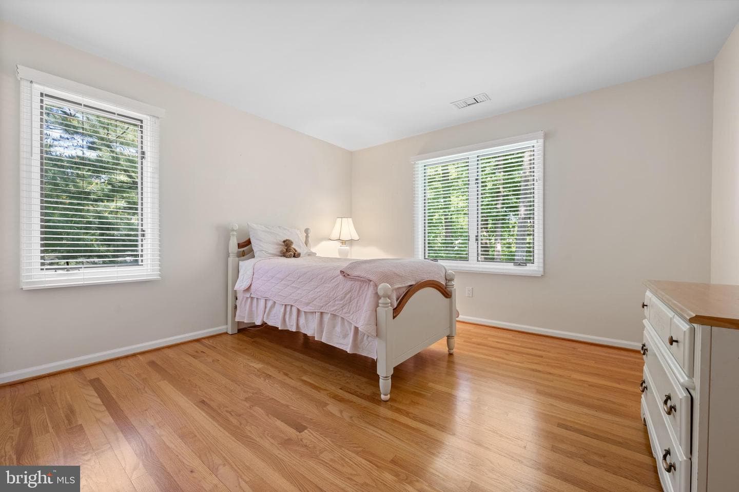 15 Calvert Circle photo 22