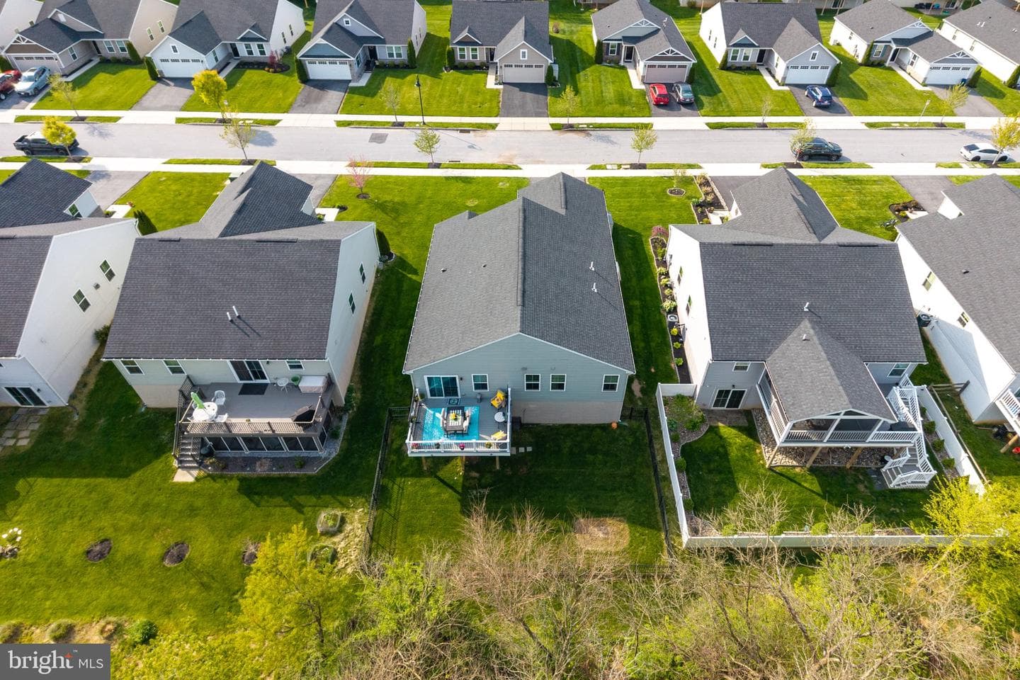 214 Folin Street photo 29