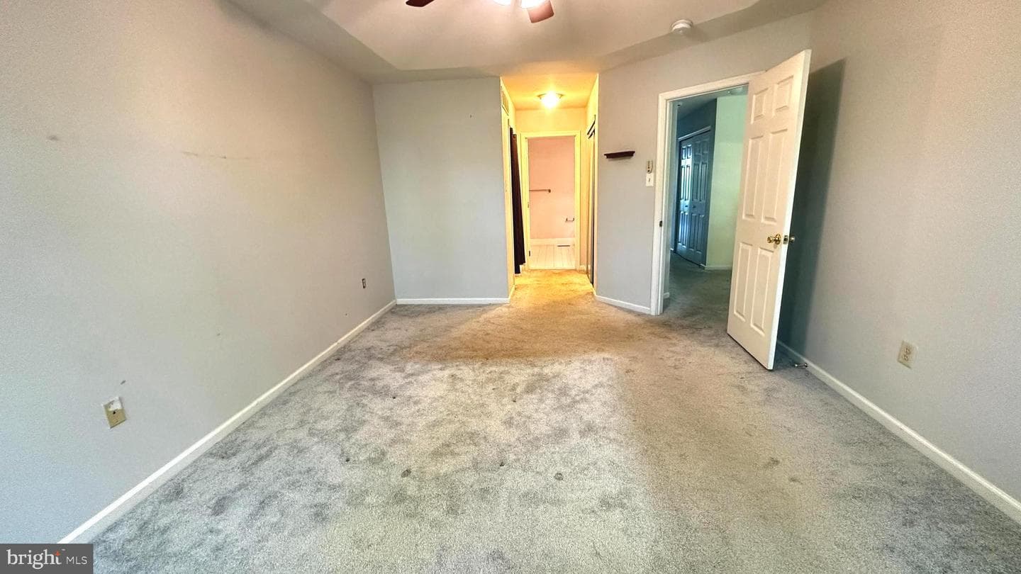 108 Stratford Ct photo 23