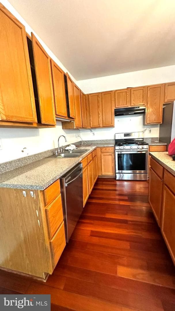 108 Stratford Ct photo 7