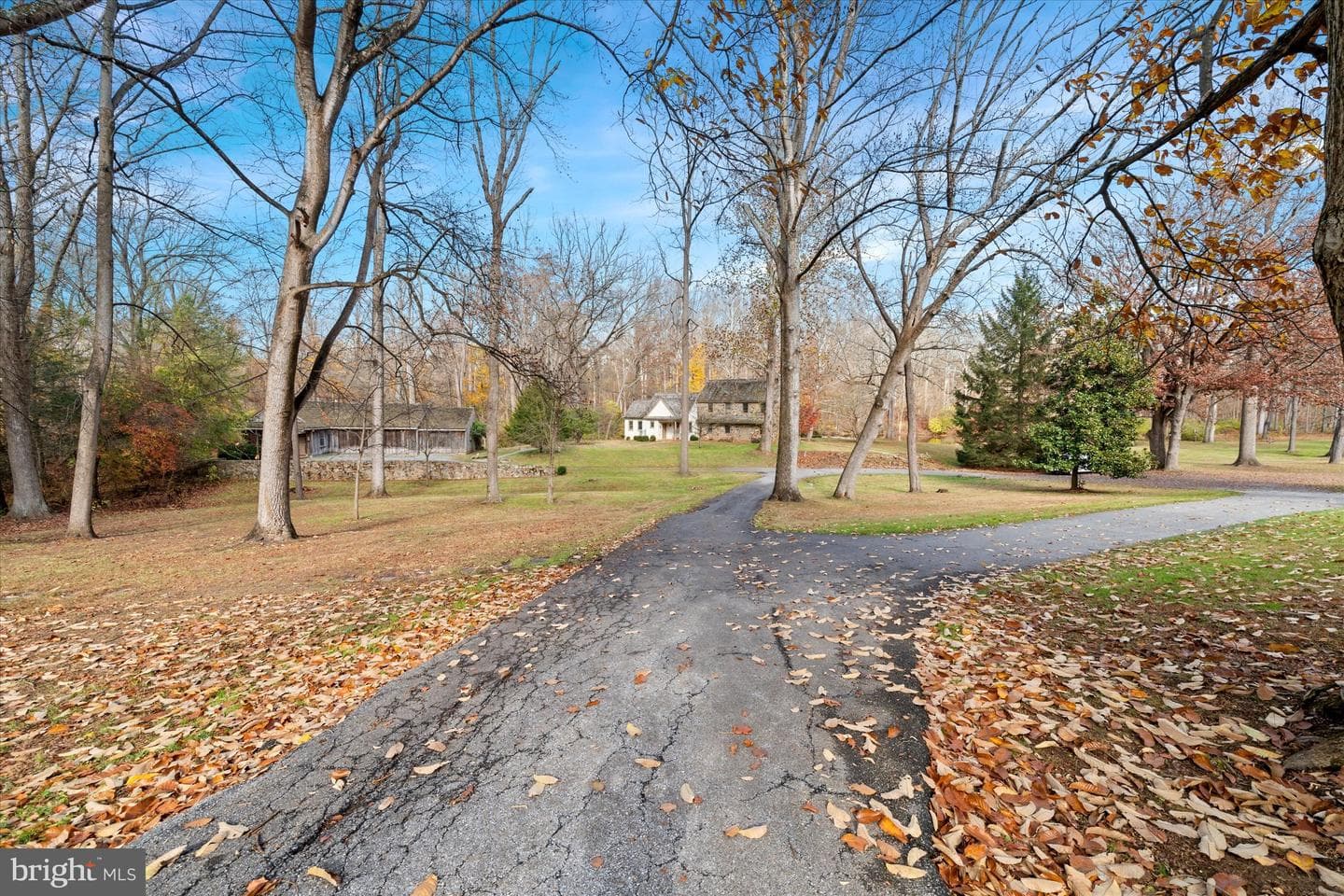 975 Brintons Bridge Road photo 3