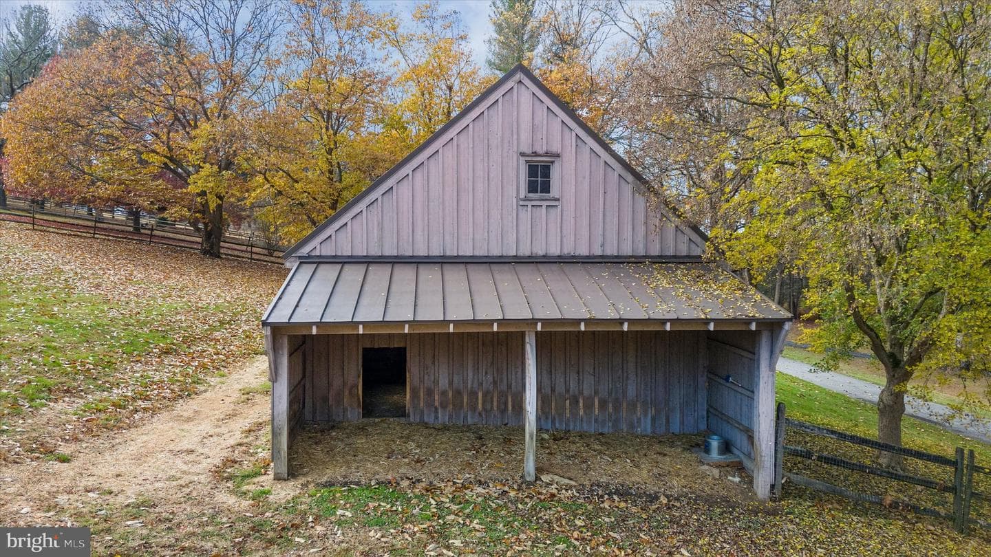 975 Brintons Bridge Road photo 63