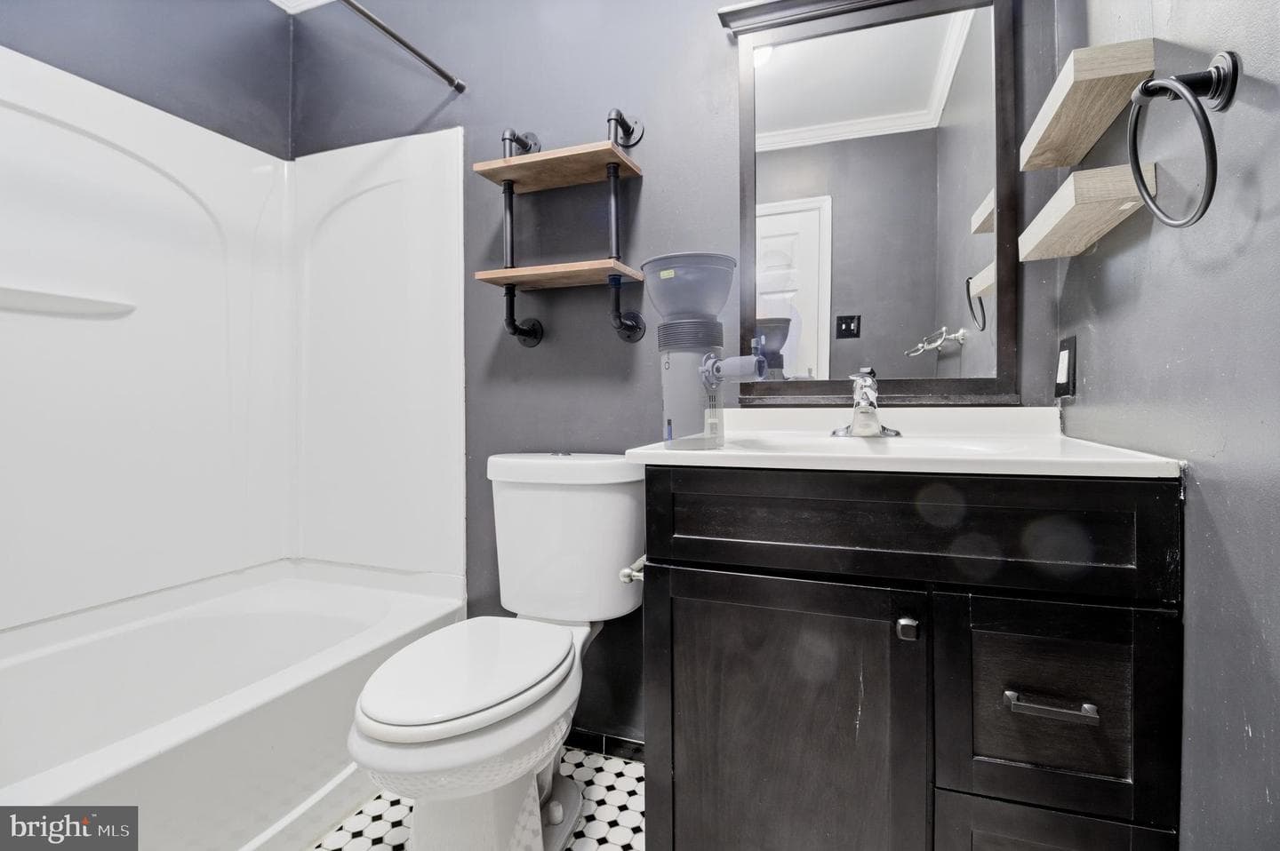 1110 Valley Drive #1110 photo 23