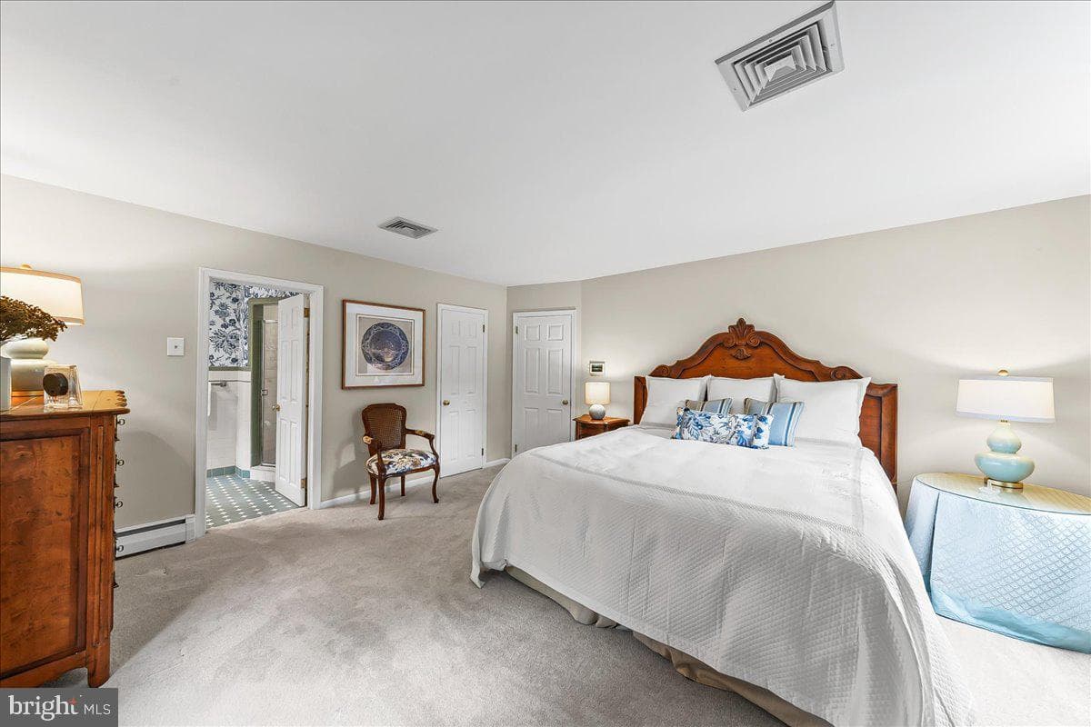1026 Waltham Road photo 28