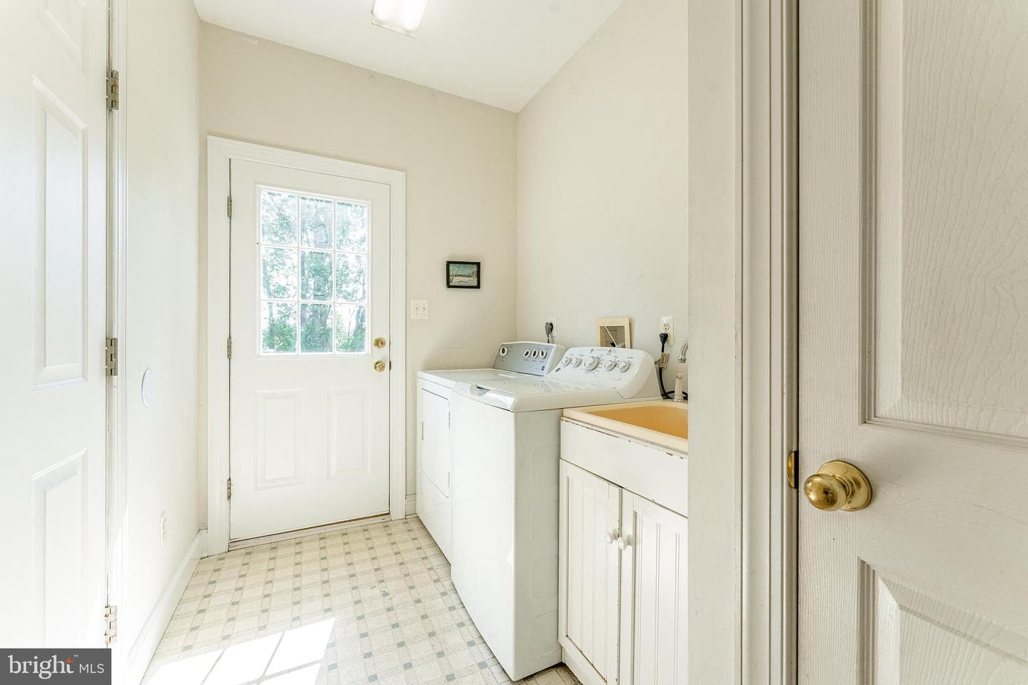 936 Kilduff Circle photo 29