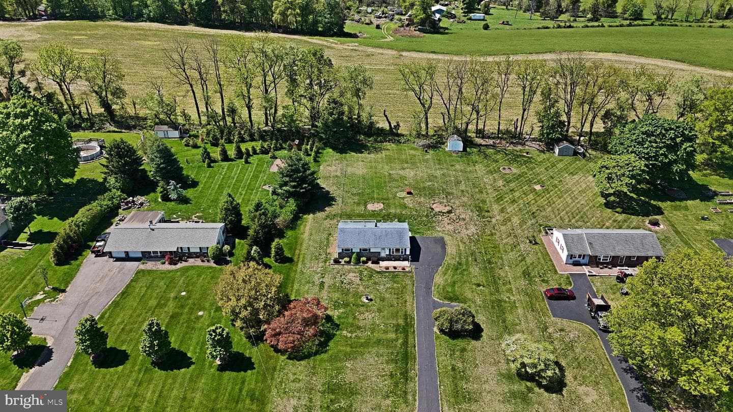 64 Mitchell Drive photo 48