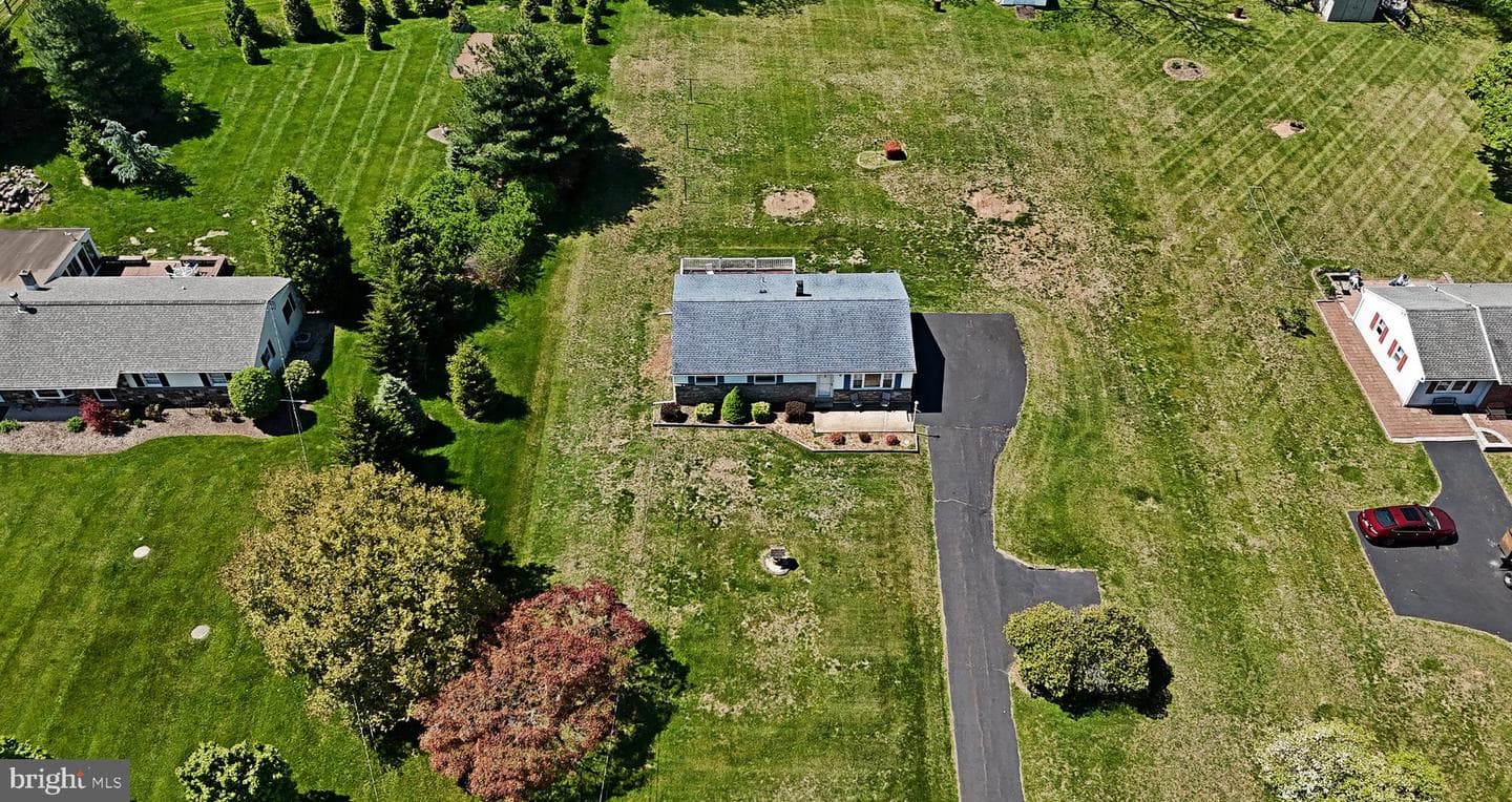 64 Mitchell Drive photo 51