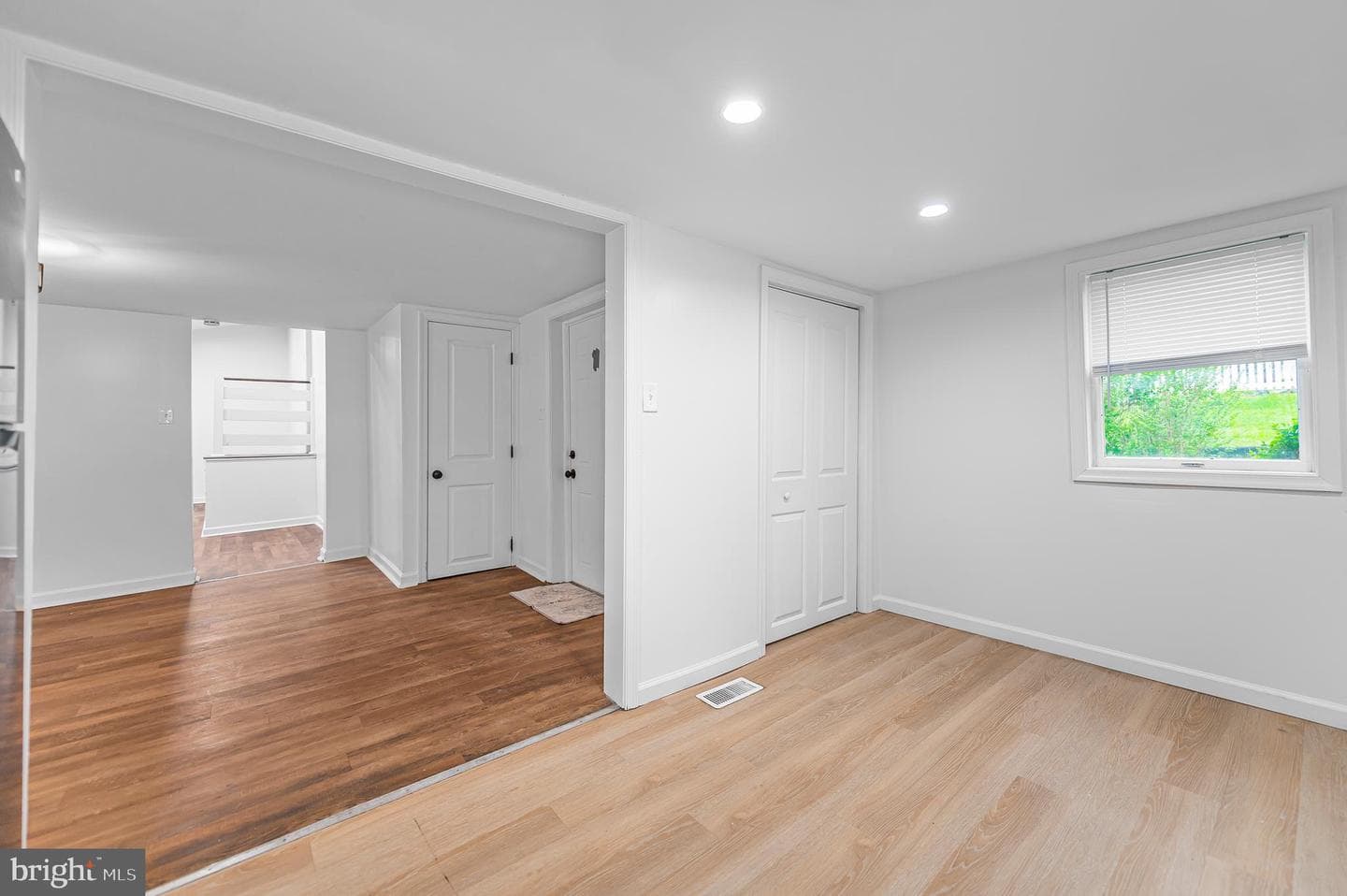 1402 Valley Road photo 8