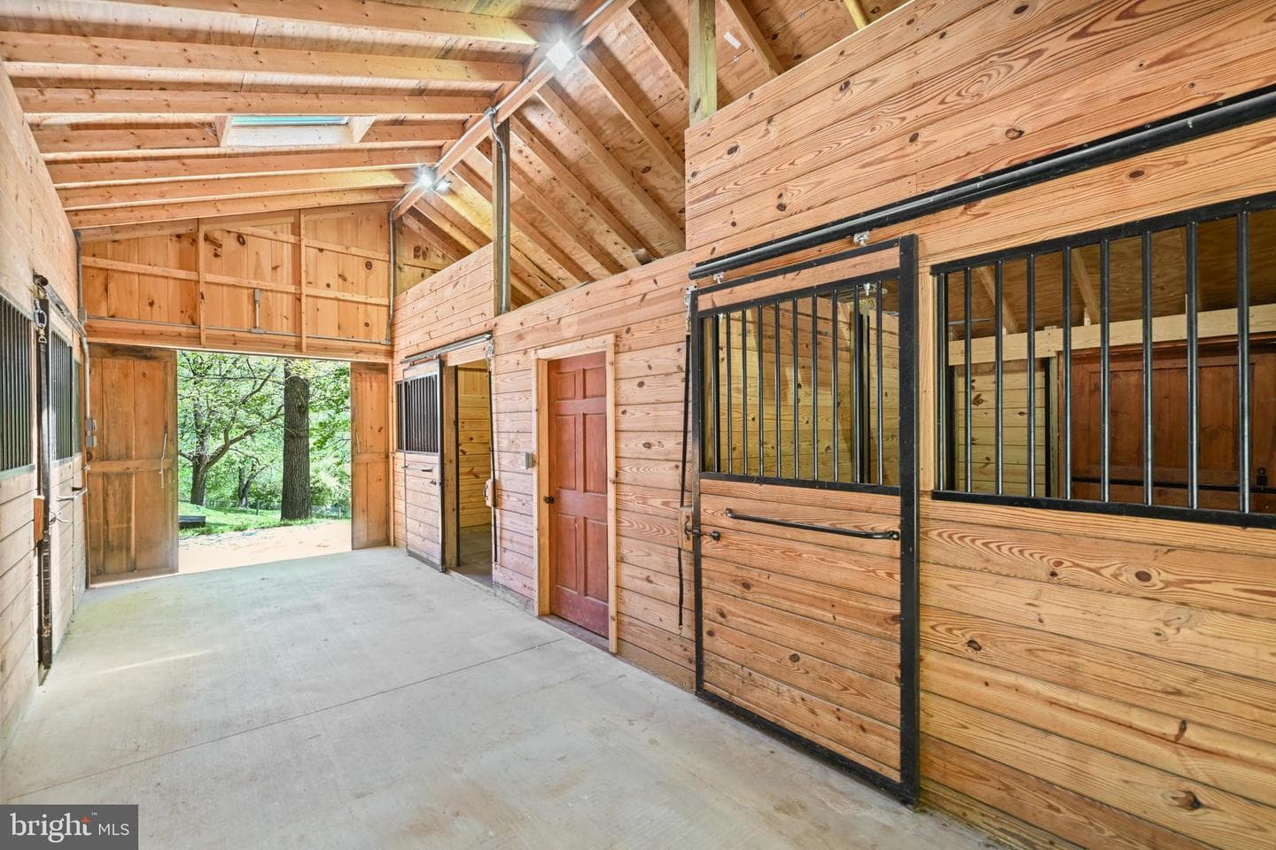 631 Harveys Bridge Road photo 43