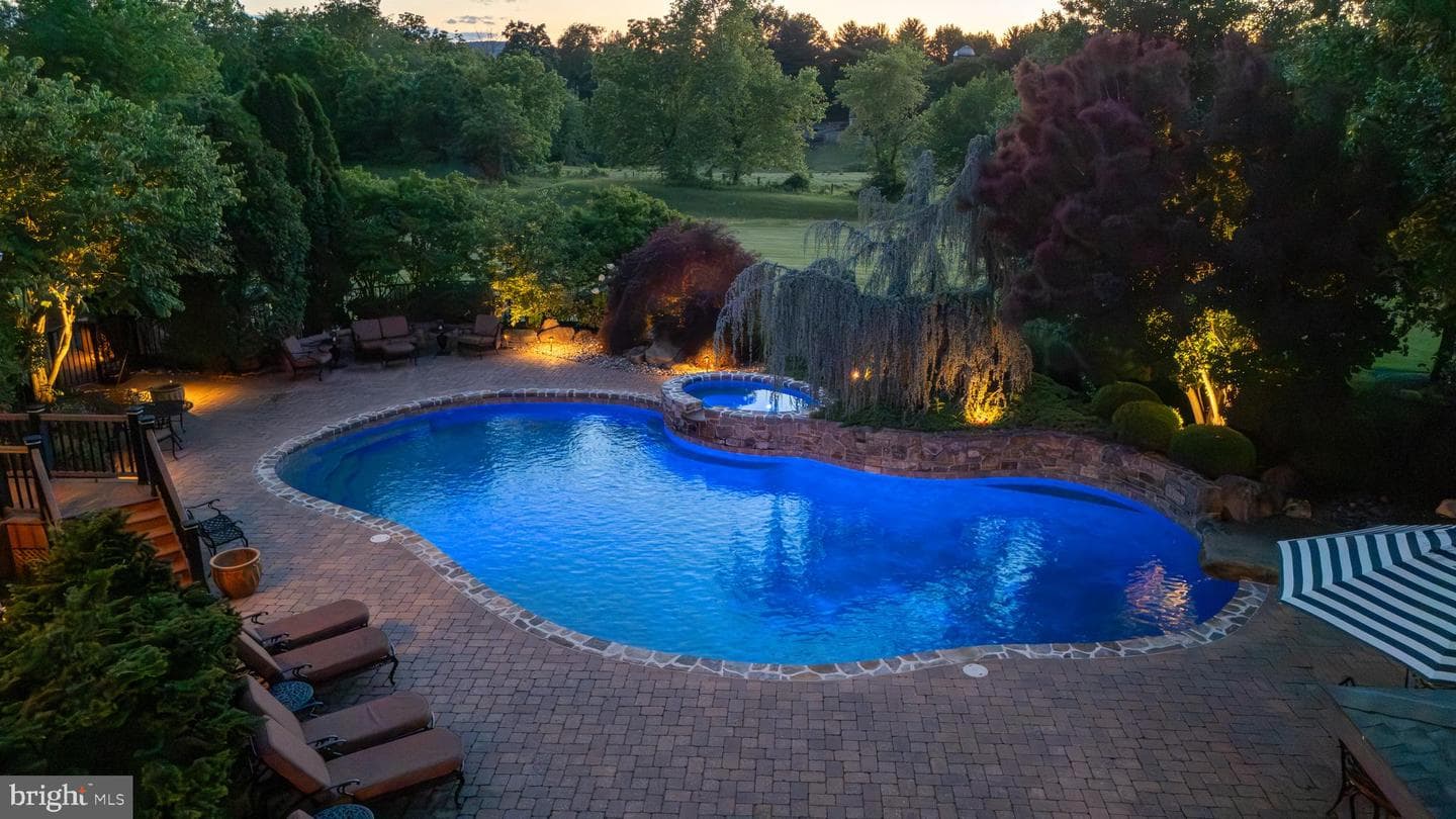 93 Hearthstone Circle photo 65
