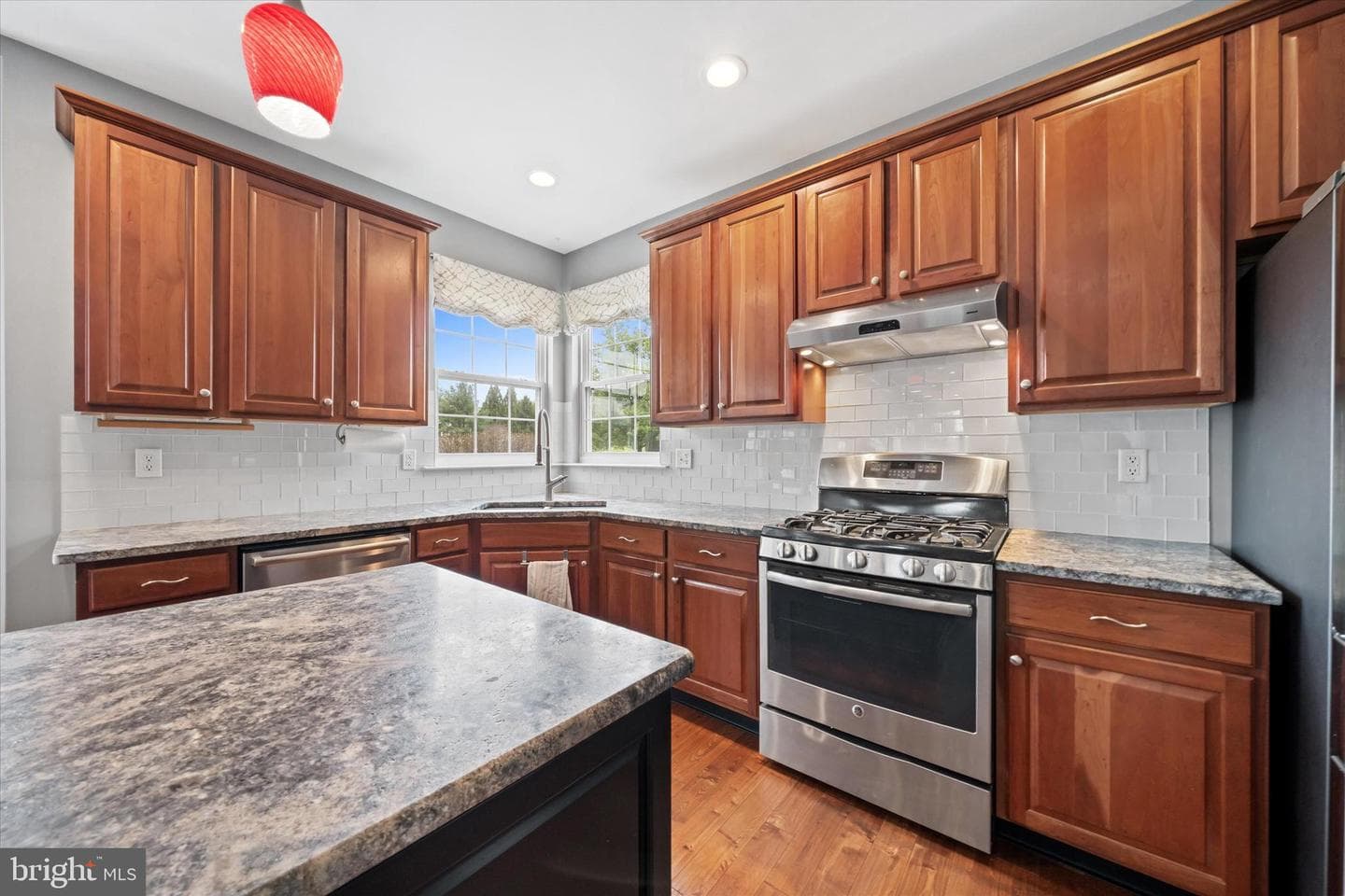 17 Allsmeer Drive photo 32