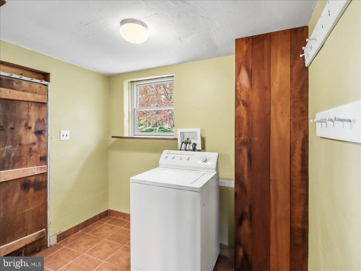 3063 Creek Road photo 25