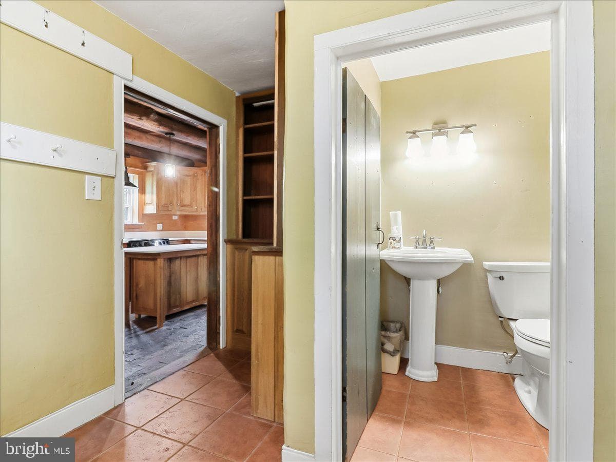 3063 Creek Road photo 26