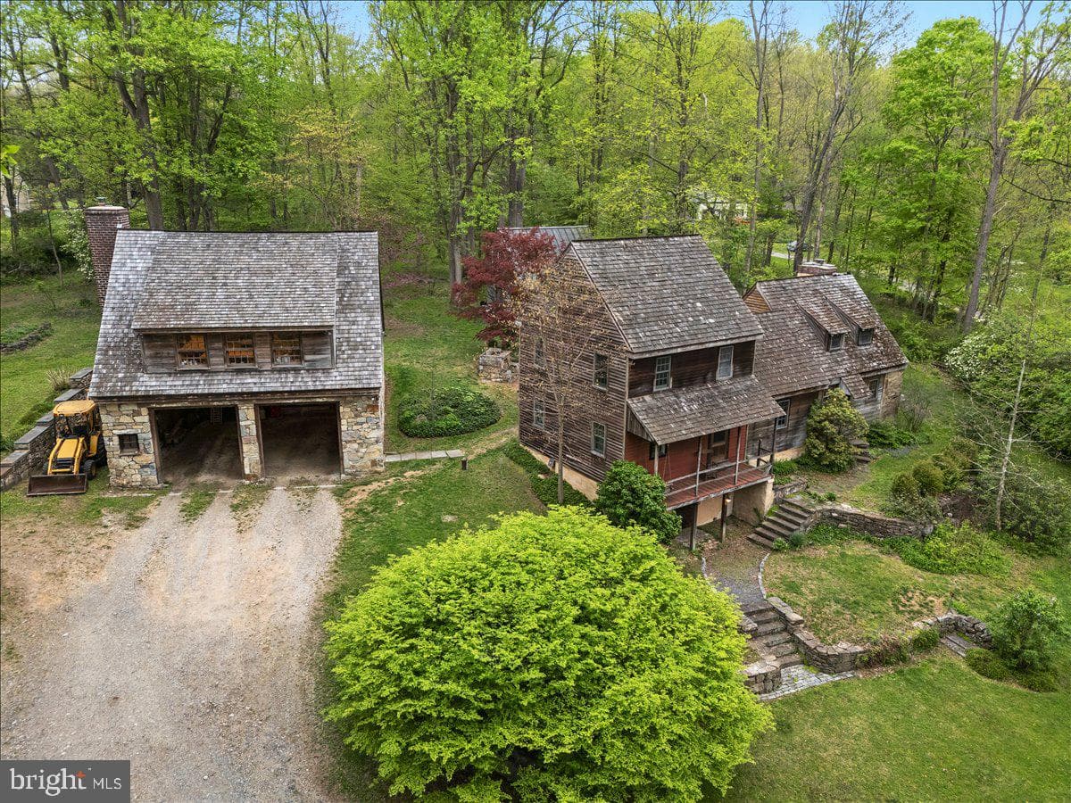 3063 Creek Road photo 34