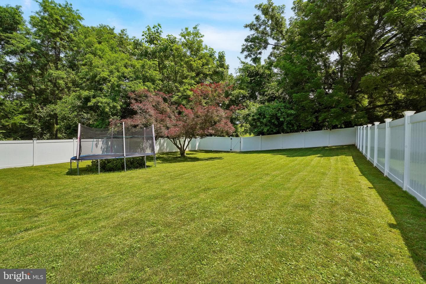 971 Henry Avenue photo 25