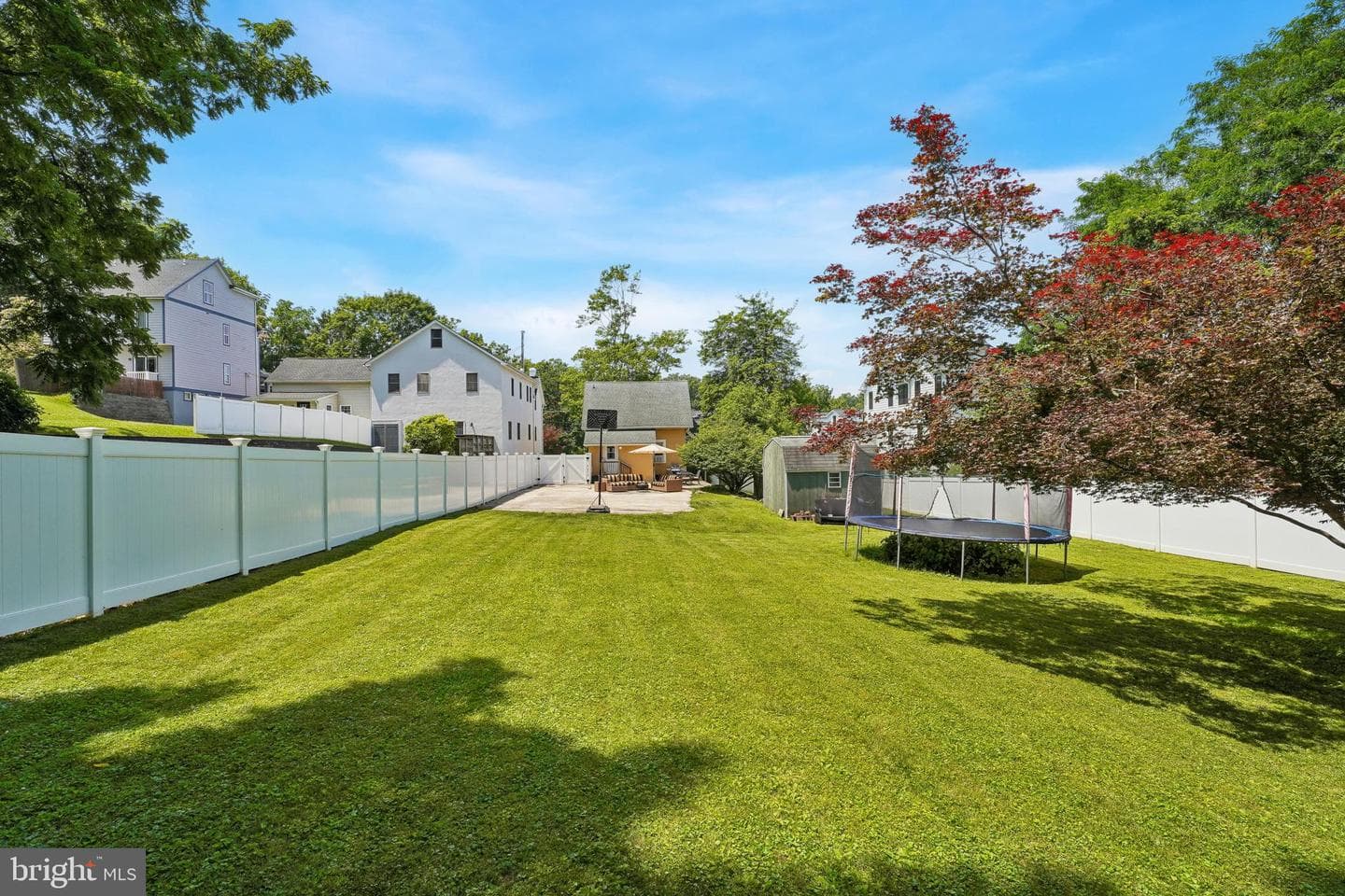 971 Henry Avenue photo 26