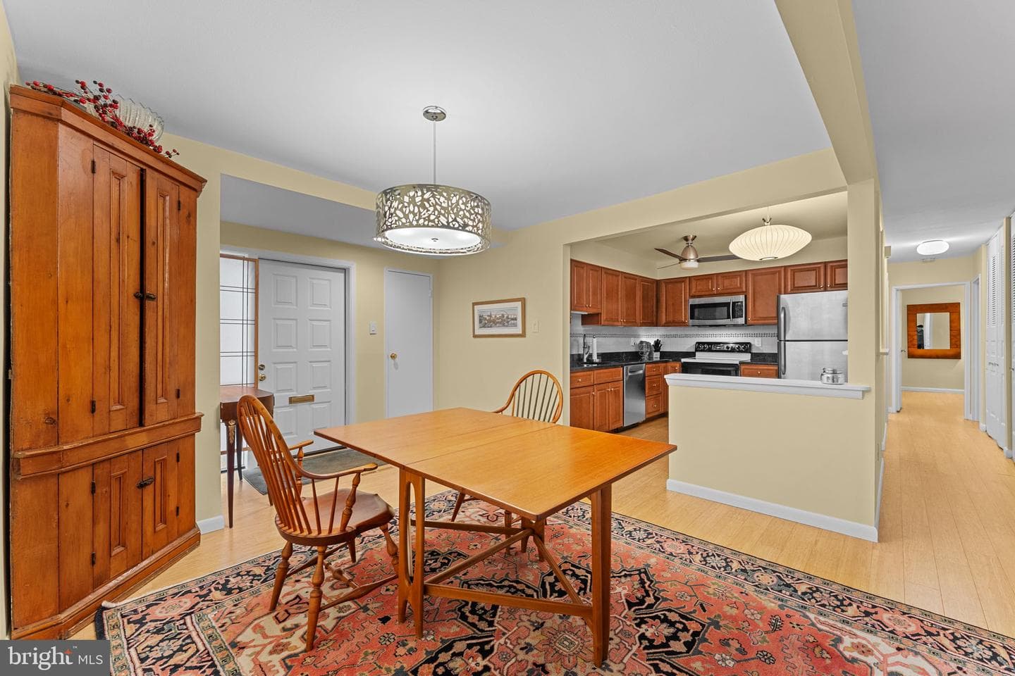 1704 Raintree Lane photo 5