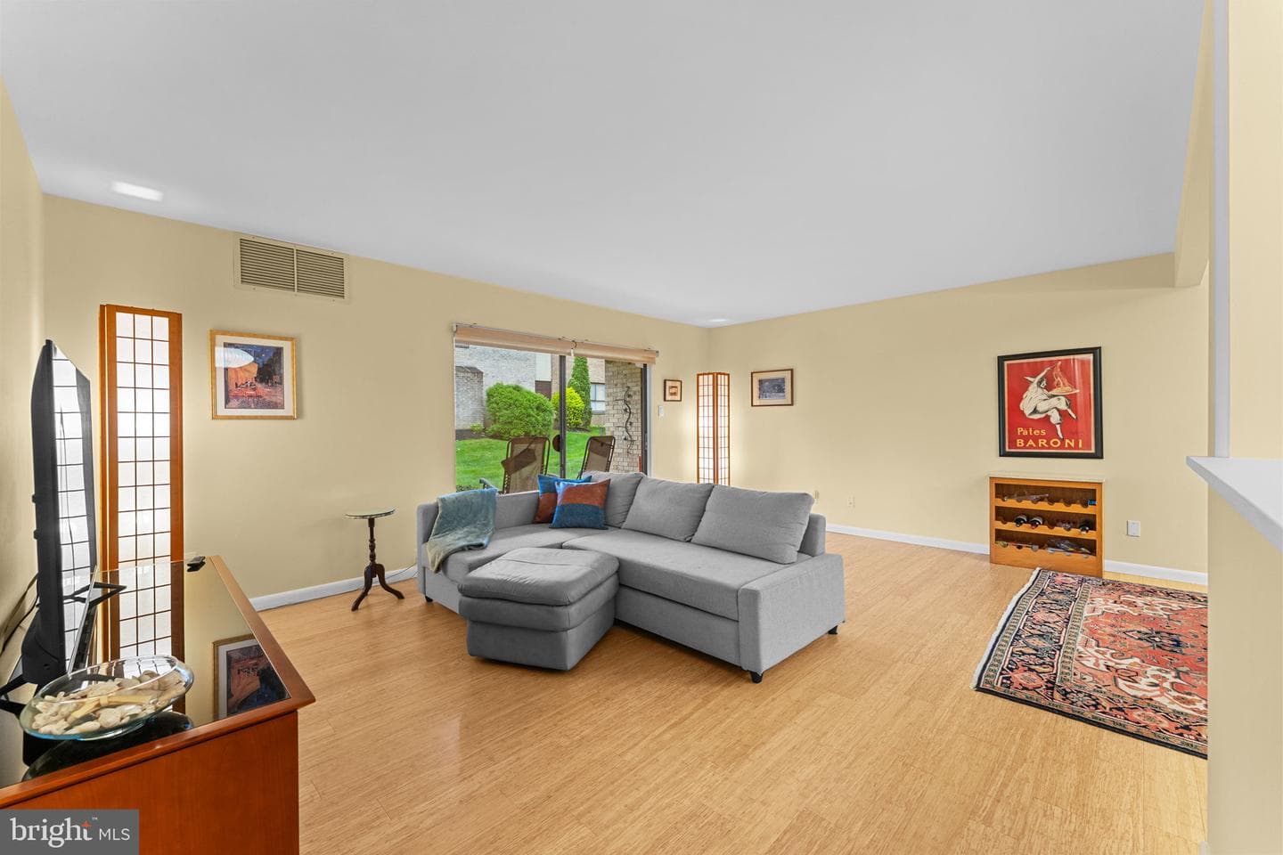 1704 Raintree Lane photo 8
