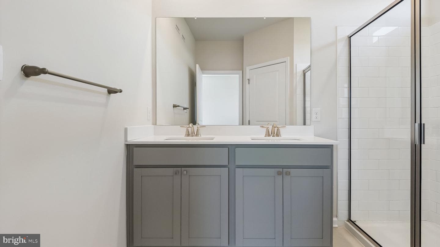 250 Smithworks Boulevard photo 29