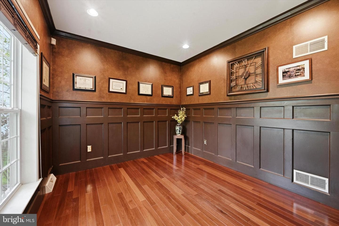 103 Marthas Way photo 7
