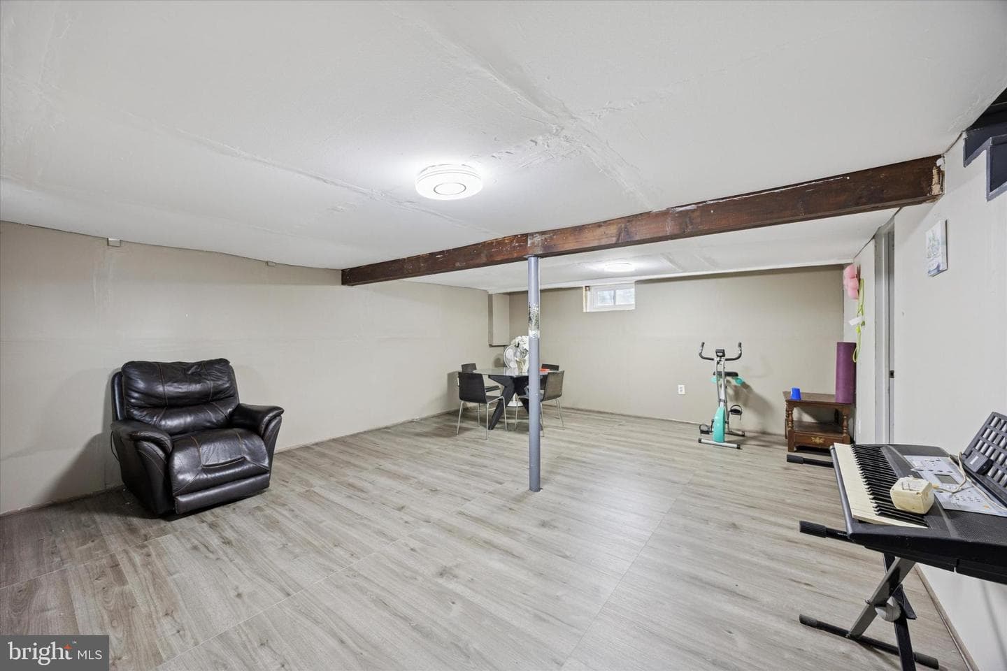 315 Oak Lane W photo 13