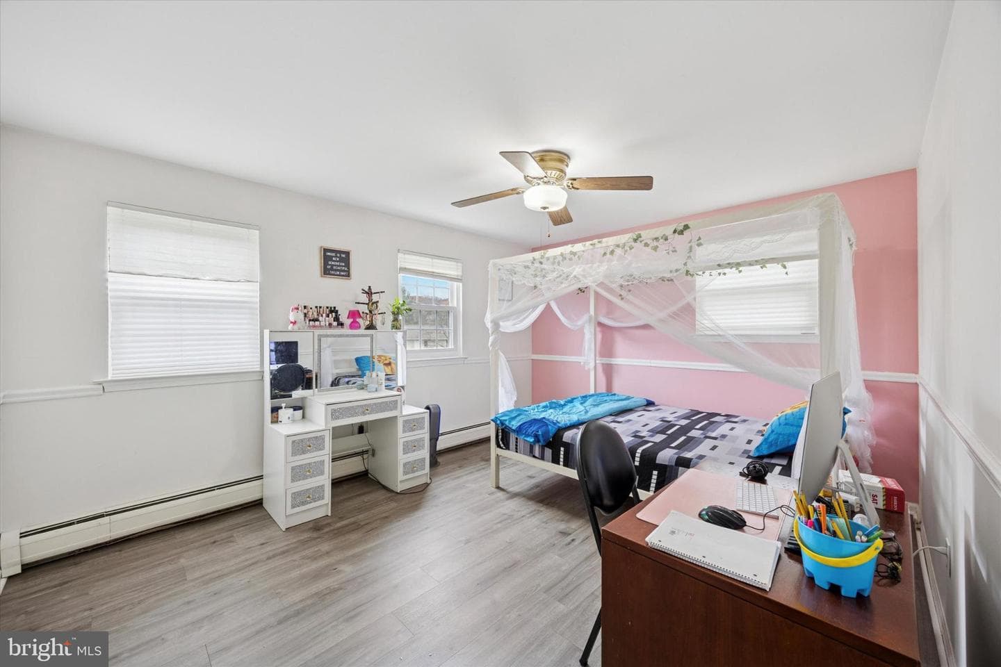 315 Oak Lane W photo 8