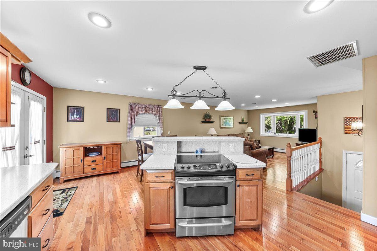 691 State Road photo 11