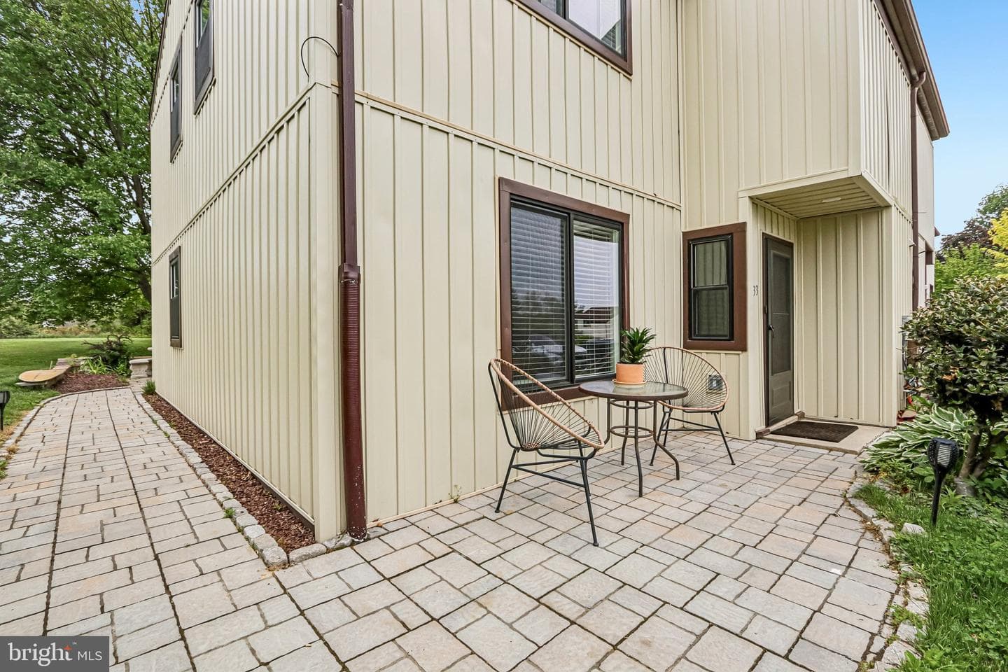 33 Hastings Court #33 photo 3