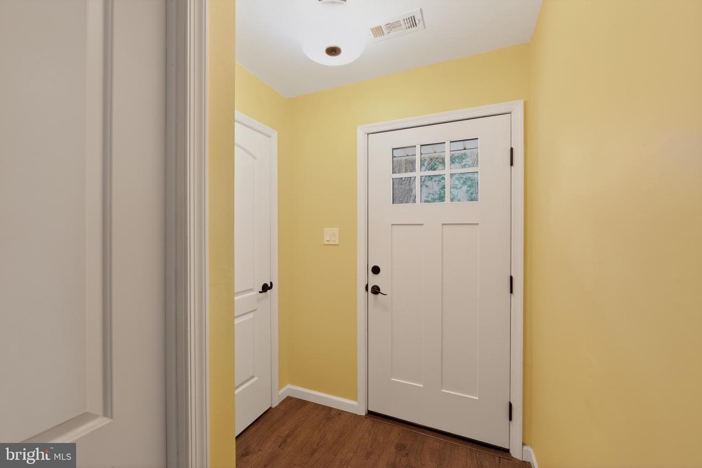 111 Argyll Court #12 photo 4