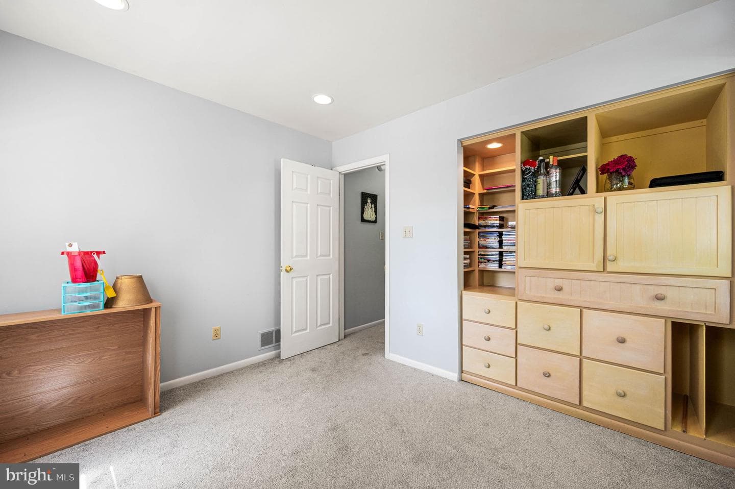 1005 Saint Michaels Court #1005 photo 17